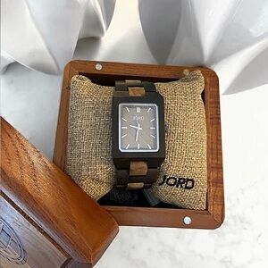 JORD | Wooden Watch with light taupe and dark Brown Strap